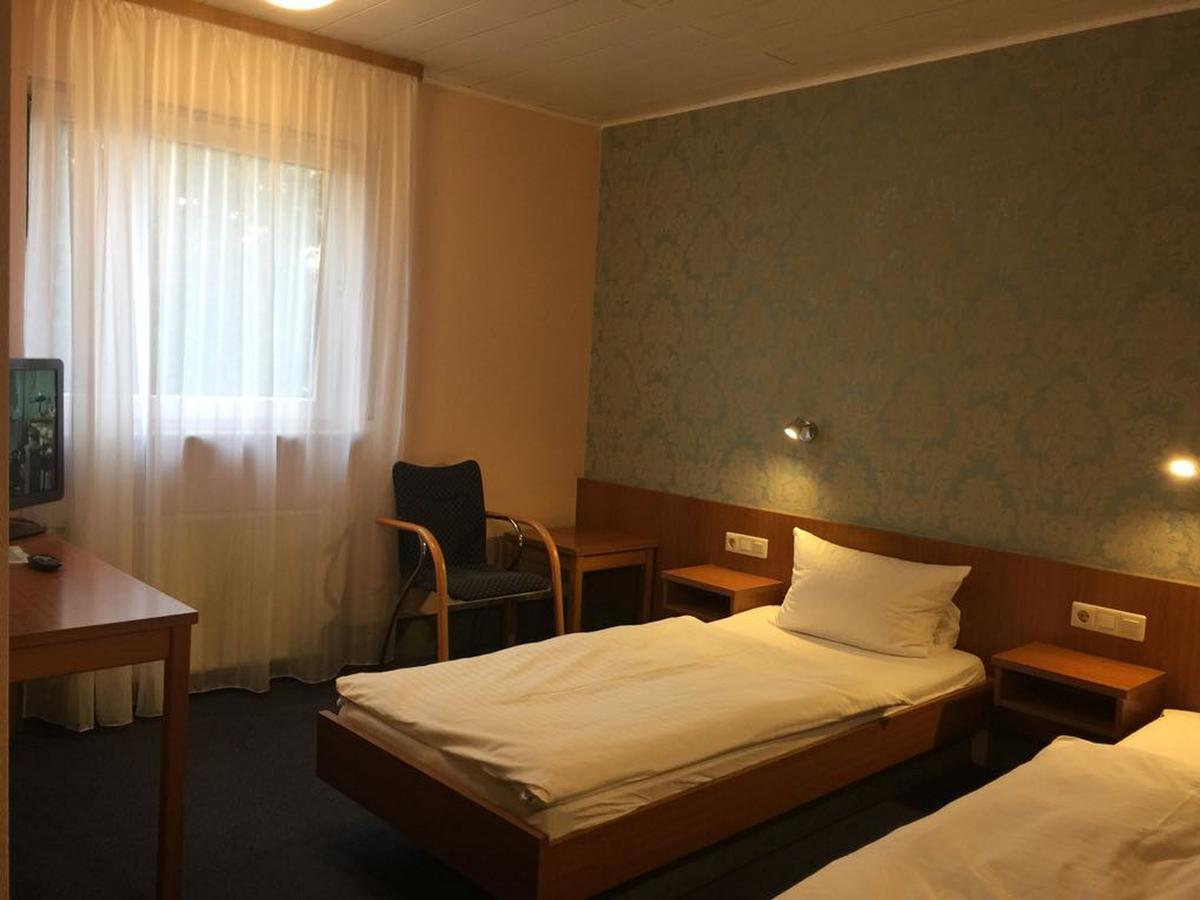 Zip Hotel Lingenfeld Exteriér fotografie